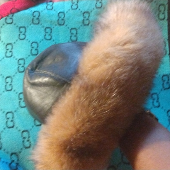 SOLD- Vintage Fur Hat - Picture 3 of 7